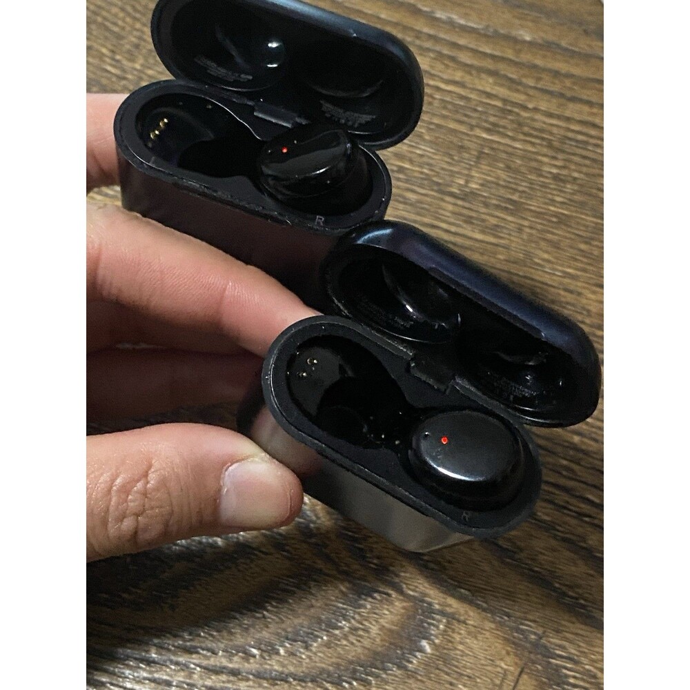Lot Of 2 TOZO T6 IPX8 Bluetooth Wireless Earbuds Right Earbud ONLY In Each case